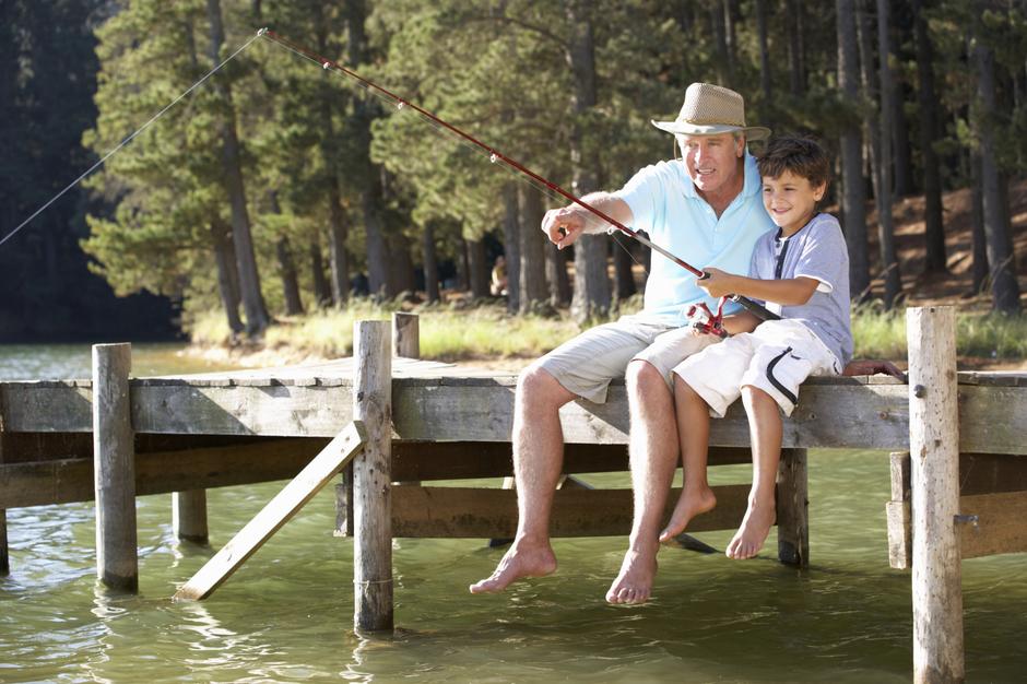 djed, otac, pecanje, dječak | Author: Thinkstock